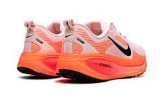 Vomero 18 WMNS"Atmosphere Pink" HM6804 600