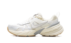 V2K Run WMNS"White Photon Dust Fir" FD0736 108
