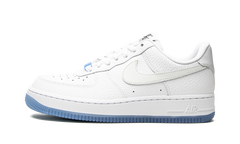 AIR FORCE 1 LO WMNS"UV Reactive Swoosh" DA8301 101