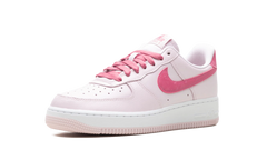 Air Force 1 Low WMNS"Valentine's Day (2026)" IO8755 600
