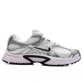 Women's V5 RNR - White/Black/Vast Grey/Metallic Silver