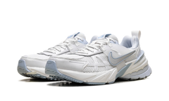 V2K Run WMNS"Platinum Tint Summit White Light Smoke Grey" FD0736 009