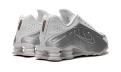 SHOX R4 MNS WMNS"Metallic silver" AR3565 101