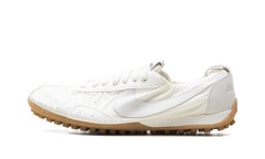 Moon Shoe WMNS"Jacquemus - Soft Pearl" HV8547 002