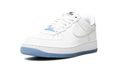 AIR FORCE 1 LO WMNS"UV Reactive Swoosh" DA8301 101