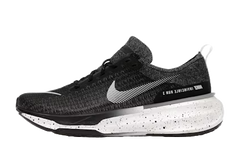 ZoomX Invincible Run 3 Oreo