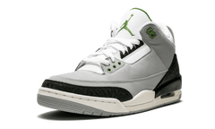 3 Retro "Chlorophyll" 136064 006