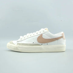 BLAZER LOW '77