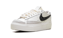 Blazer Low Platform WMNS"Needlework" FJ4556 133