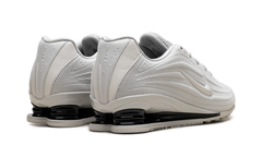 Shox Z WMNS"Phantom" HQ7540 004