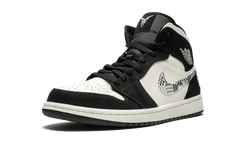 1 Mid SE "Black History Month" 852542 010