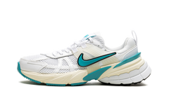 V2K Run WMNS"Dusty Cactus" FD0736 105